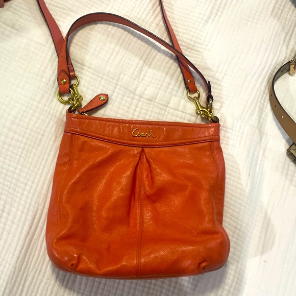 Coach coral purse - Picture 1 of 1